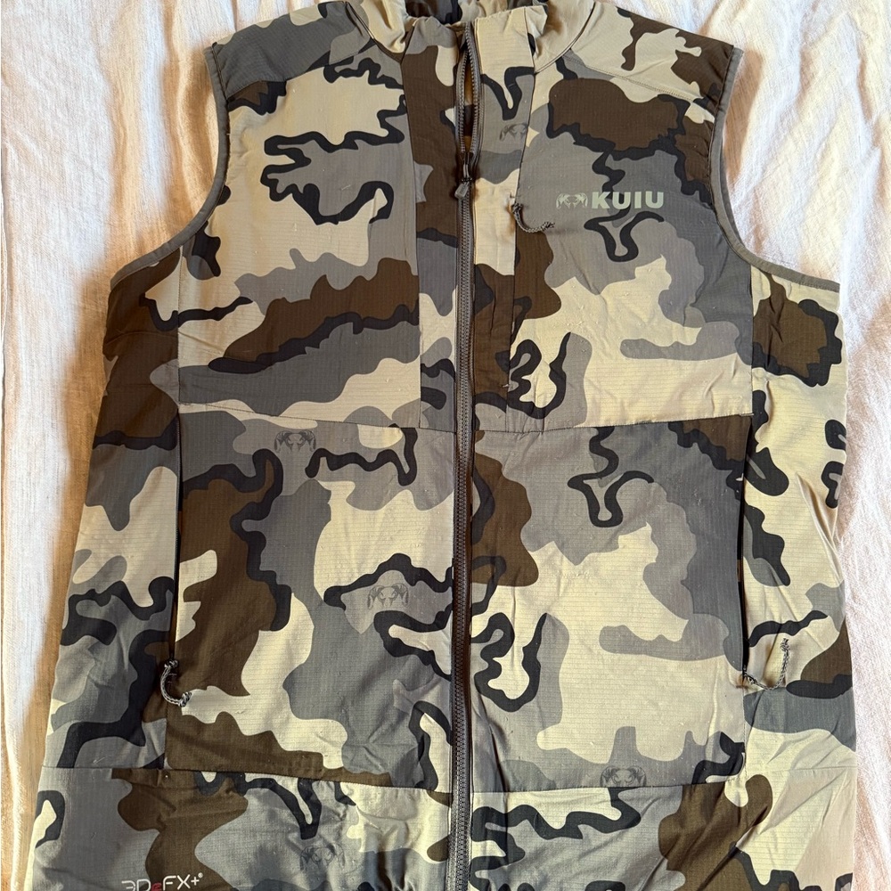 KUIU Camo Hunting Vest
